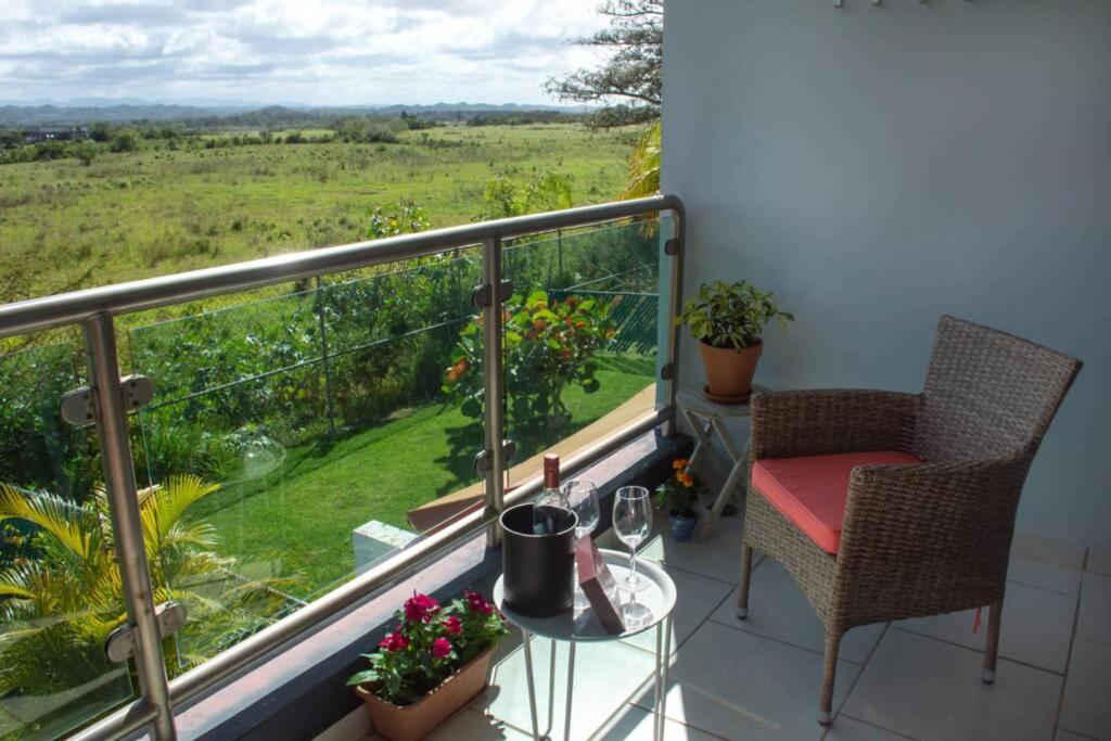 Vistas Apartment @ Puerto Nuevo Beach Vega Baja Ngoại thất bức ảnh