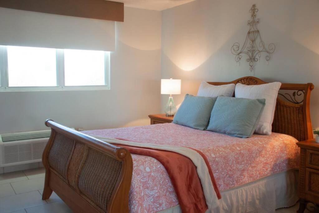 Vistas Apartment @ Puerto Nuevo Beach Vega Baja Ngoại thất bức ảnh